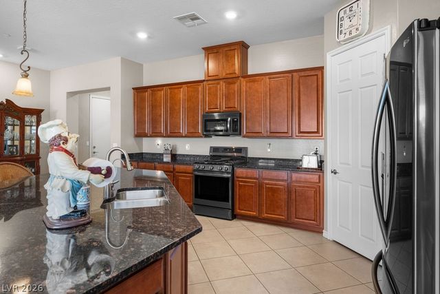 768 Rosewater Drive, Henderson, NV 89011
