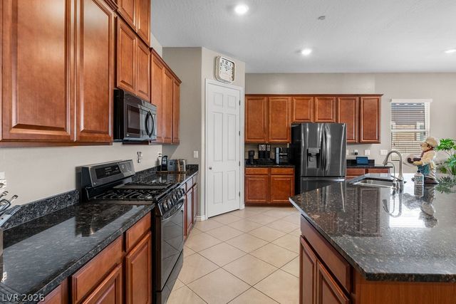 768 Rosewater Drive, Henderson, NV 89011