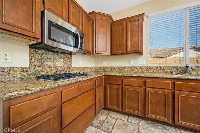 28365 Little Lake Court, Menifee, CA 92585