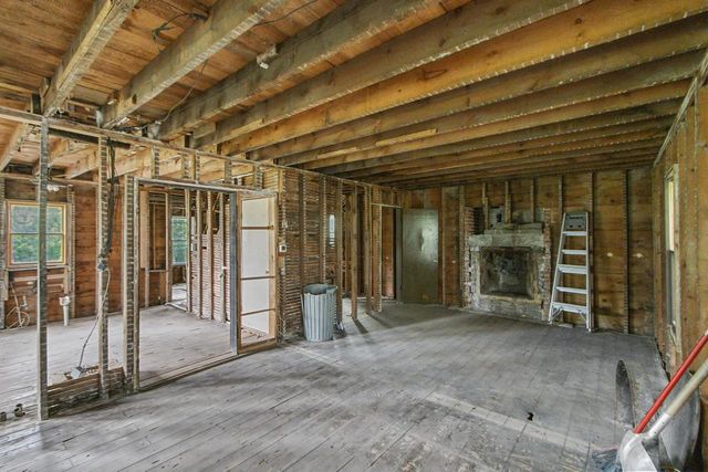 230 E Van Buren Street, Poynette, WI 53955