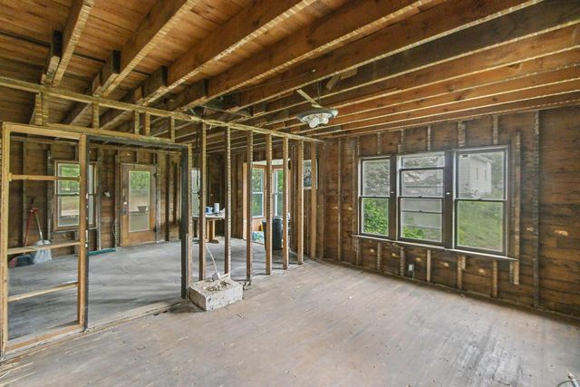 230 E Van Buren Street, Poynette, WI 53955