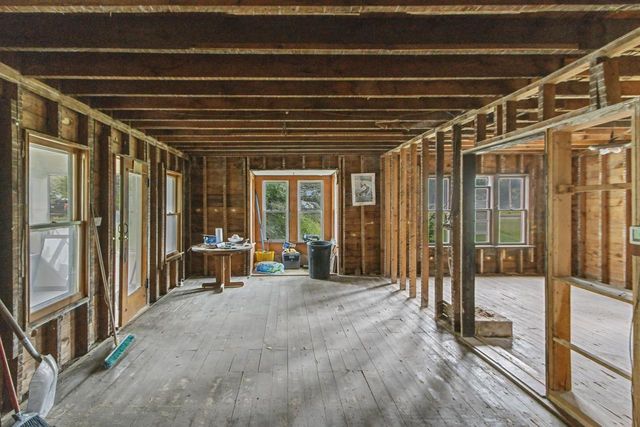 230 E Van Buren Street, Poynette, WI 53955