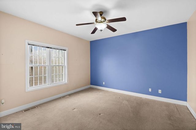 2481 YANCEYVILLE RD, Louisa, VA 23093