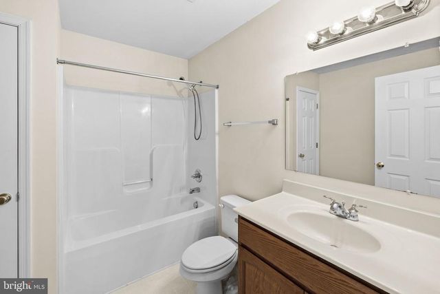 2481 YANCEYVILLE RD, Louisa, VA 23093