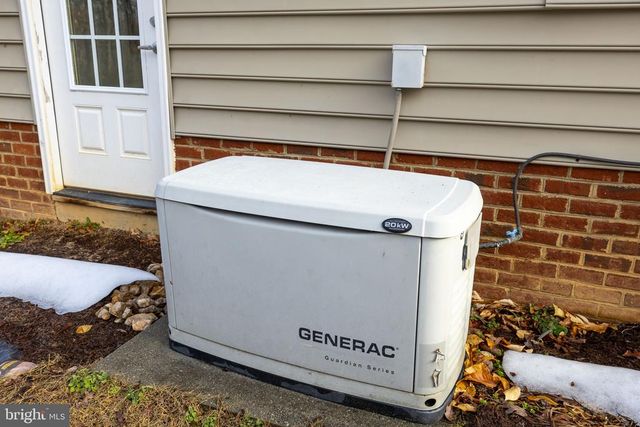 2481 YANCEYVILLE RD, Louisa, VA 23093