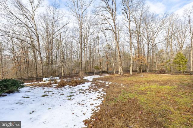 2481 YANCEYVILLE RD, Louisa, VA 23093