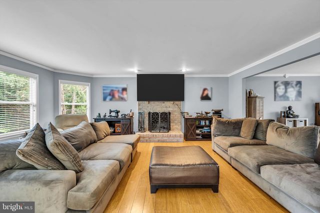 2 TANAGER LN, Robbinsville, NJ 08691