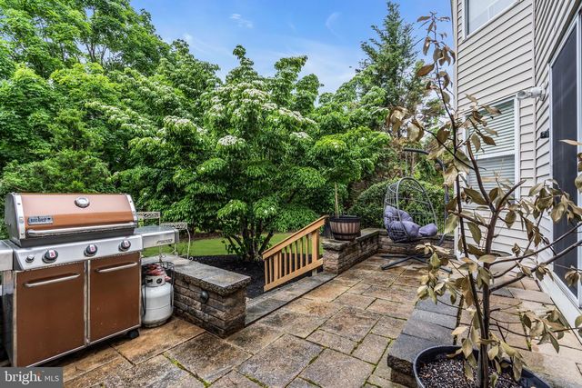 2 TANAGER LN, Robbinsville, NJ 08691