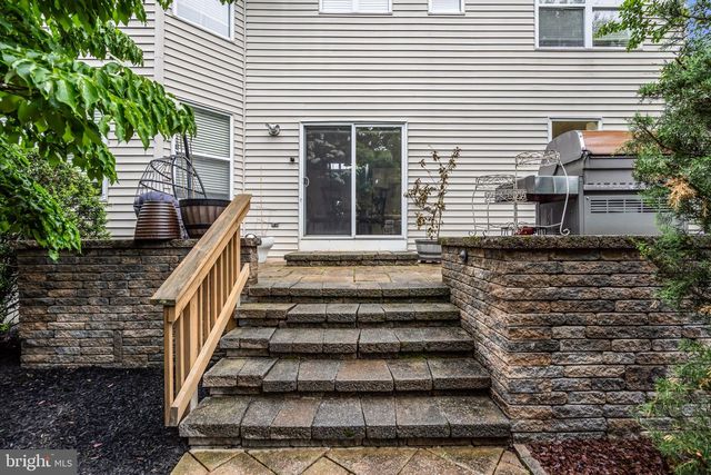 2 TANAGER LN, Robbinsville, NJ 08691