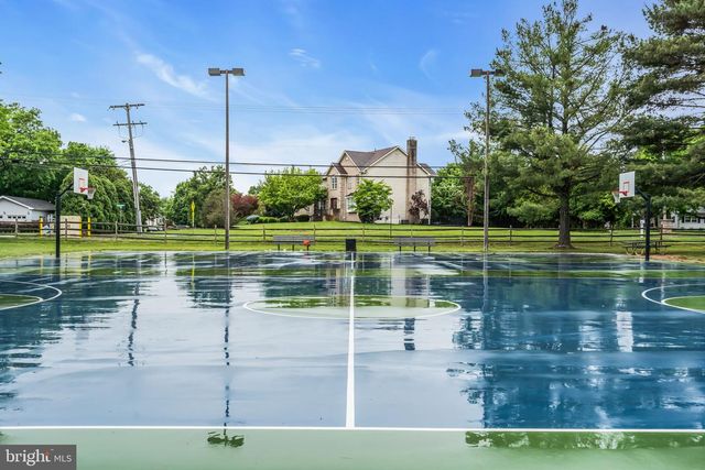 2 TANAGER LN, Robbinsville, NJ 08691