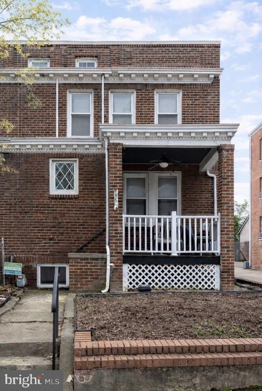 860 WHITTIER PL NW, Washington, DC 20012