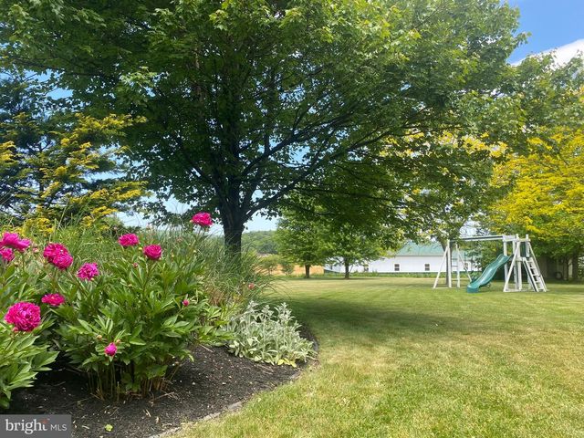 2377 RED FOX LN, Tyrone, PA 16686