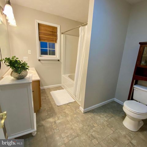 2377 RED FOX LN, Tyrone, PA 16686