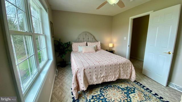 2377 RED FOX LN, Tyrone, PA 16686