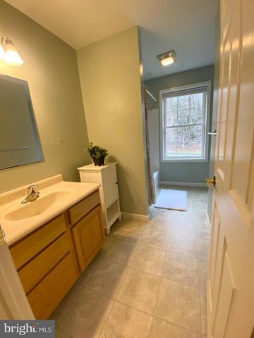 2377 RED FOX LN, Tyrone, PA 16686