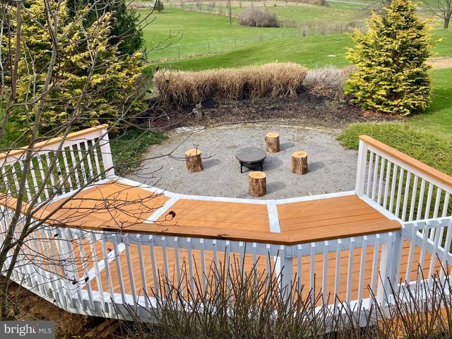 2377 RED FOX LN, Tyrone, PA 16686