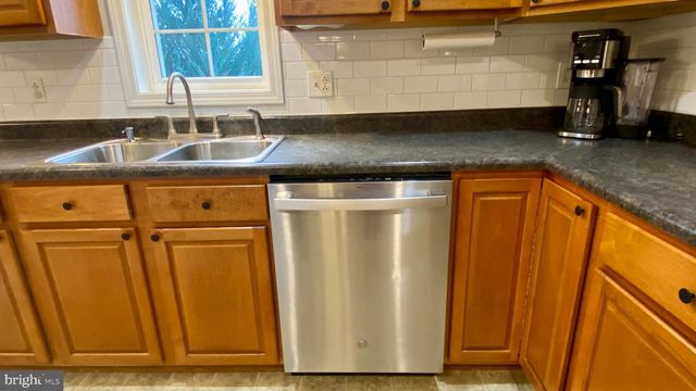 2377 RED FOX LN, Tyrone, PA 16686