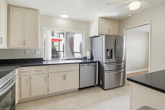 17439 Plaza Otonal, San Diego, CA 92128