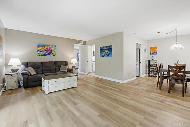 17439 Plaza Otonal, San Diego, CA 92128