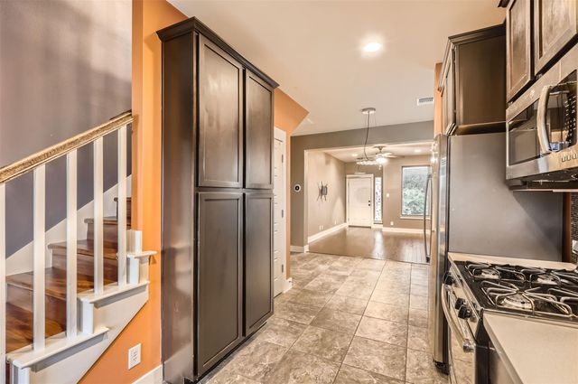 7324 Easy Wind DR, Austin, TX 78757