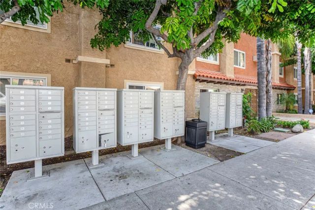 3220 Altura Avenue 217, Glendale, CA 91214