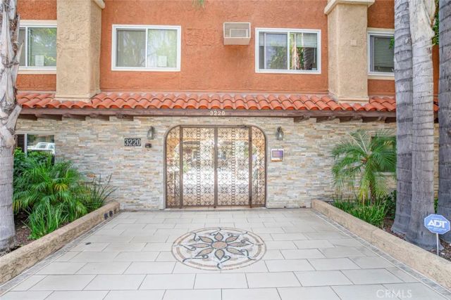 3220 Altura Avenue 217, Glendale, CA 91214