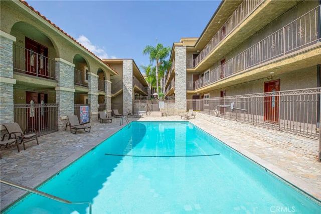 3220 Altura Avenue 217, Glendale, CA 91214