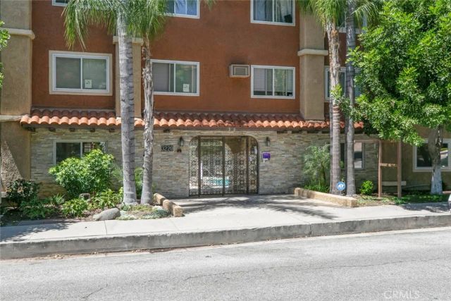 3220 Altura Avenue 217, Glendale, CA 91214