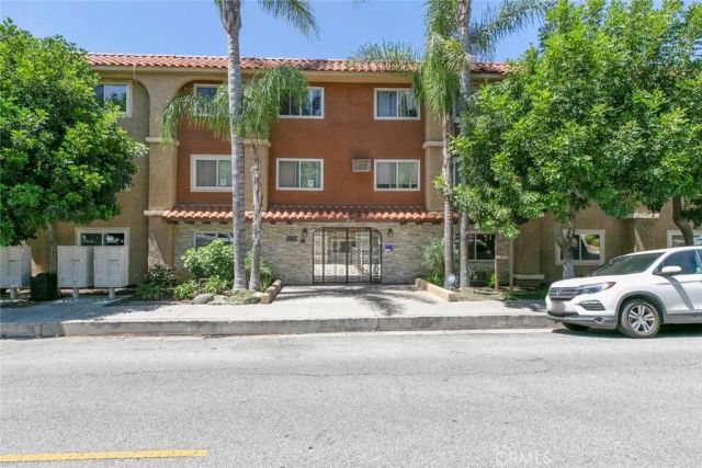 3220 Altura Avenue 217, Glendale, CA 91214