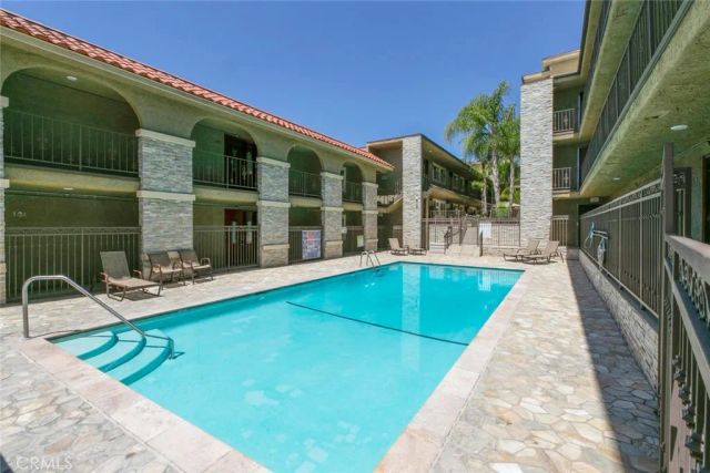 3220 Altura Avenue 217, Glendale, CA 91214