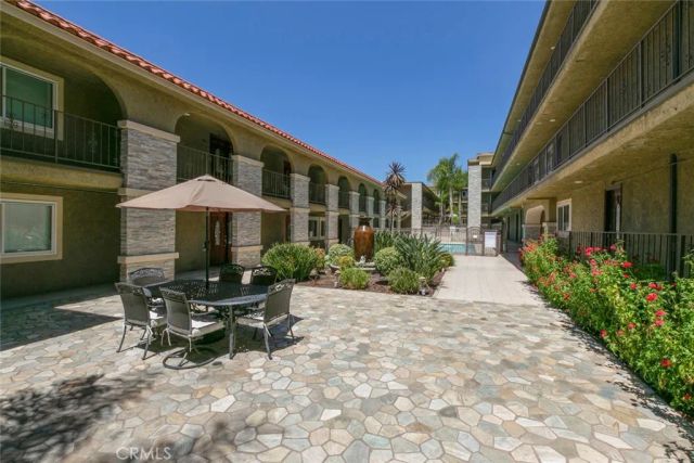 3220 Altura Avenue 217, Glendale, CA 91214