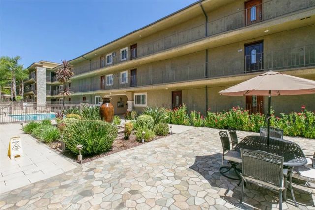 3220 Altura Avenue 217, Glendale, CA 91214