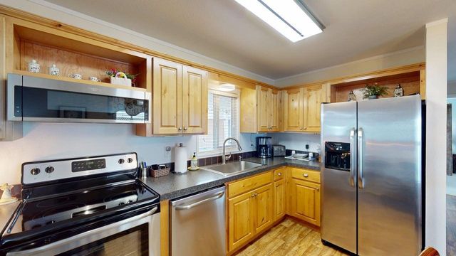 2423 SW Webster Road, Grants Pass, OR 97526