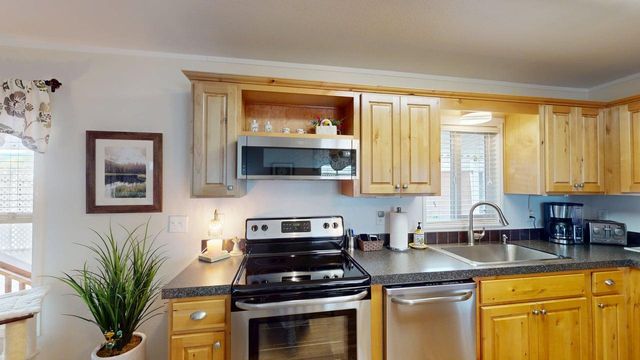 2423 SW Webster Road, Grants Pass, OR 97526