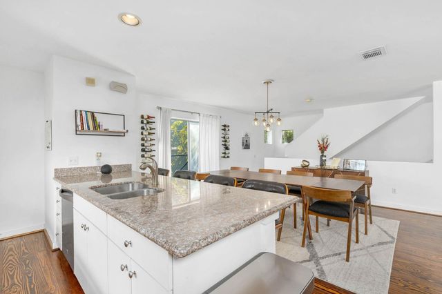 906 Andrews Street, Houston, TX 77019