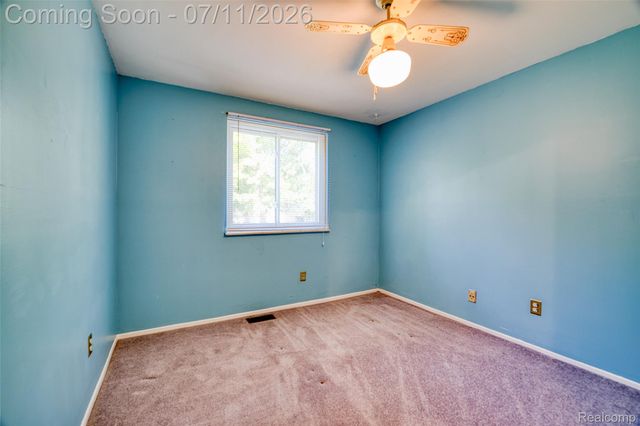 2479 Anchor Bay Lane, West Bloomfield Charter Township, MI 48324