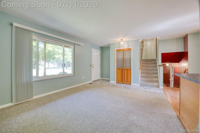 2479 Anchor Bay Lane, West Bloomfield Charter Township, MI 48324