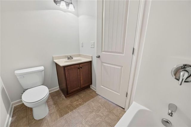 1951 Beyers Landing Drive, Buford, GA 30519