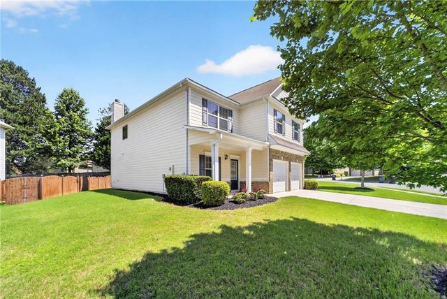 1951 Beyers Landing Drive, Buford, GA 30519