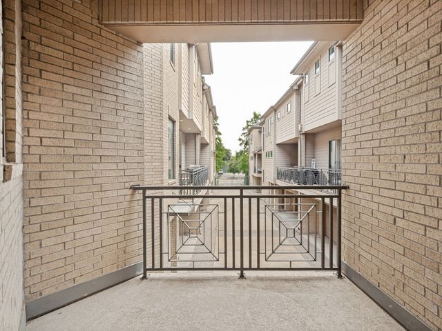 4023 Rawlins Street 106, Dallas, TX 75219
