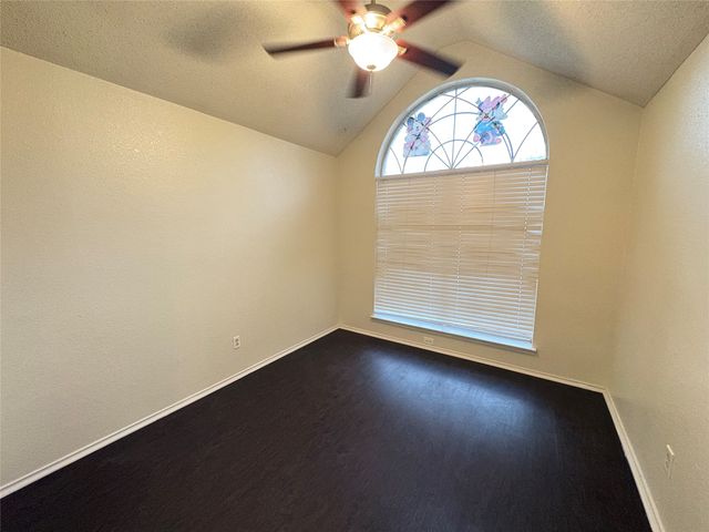 928 Winchester Lane, Mesquite, TX 75181