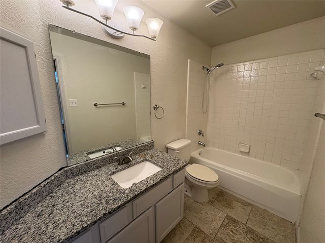 928 Winchester Lane, Mesquite, TX 75181