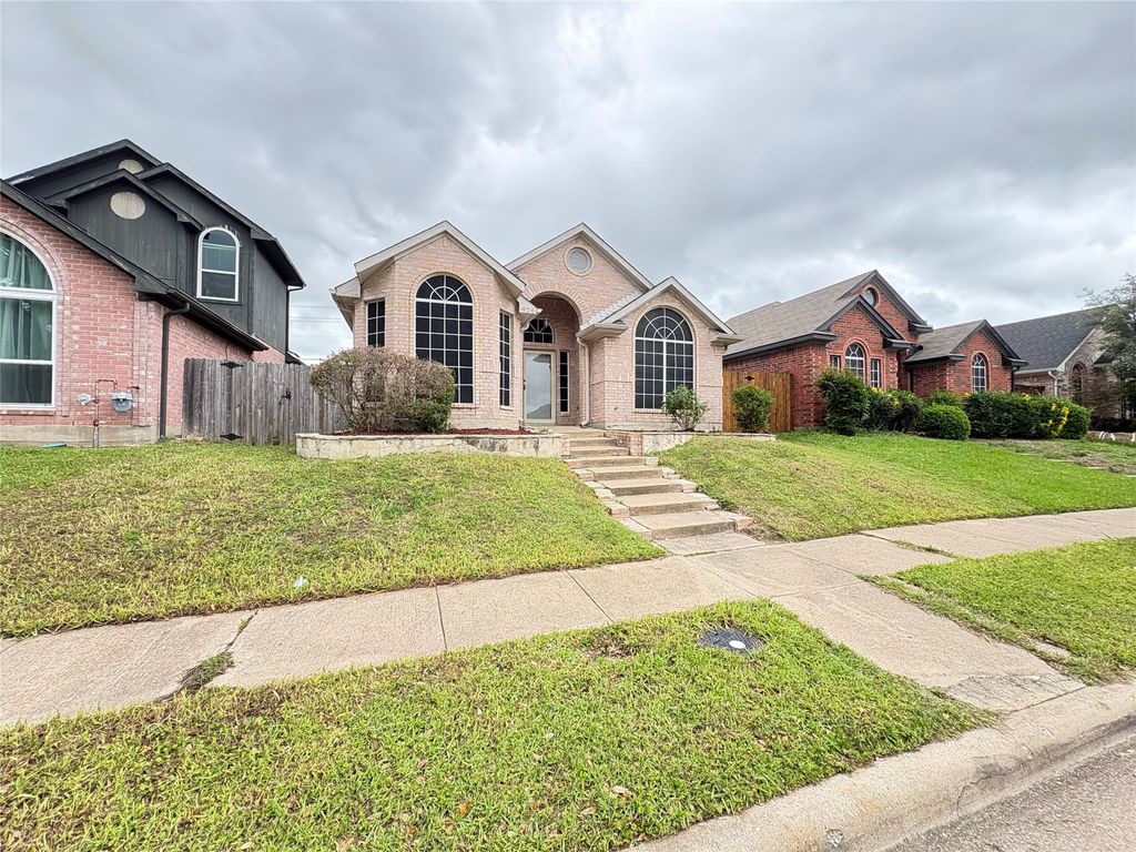 928 Winchester Lane, Mesquite, TX 75181