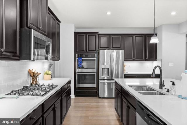 11218 WILLOW OAK CT, Fredericksburg, VA 22407