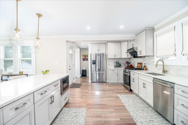 1073 Shippan Avenue, Stamford, CT 06902