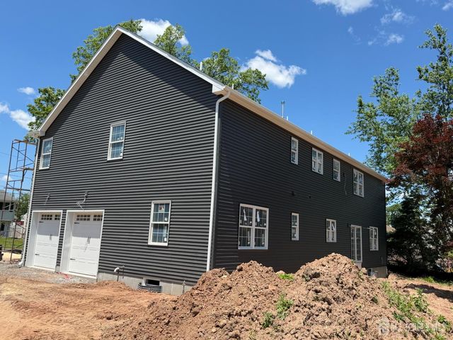 61 Vera Street, Piscataway, NJ 08854