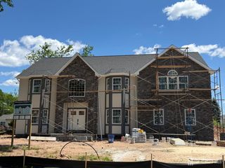61 Vera Street, Piscataway, NJ 08854