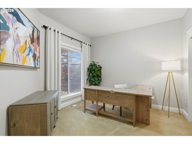 15655 Sw GREENFIELD Dr, Portland, OR 97224