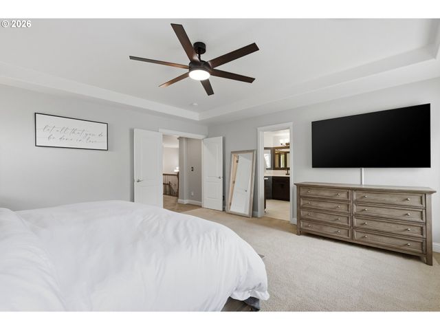 15655 Sw GREENFIELD Dr, Portland, OR 97224