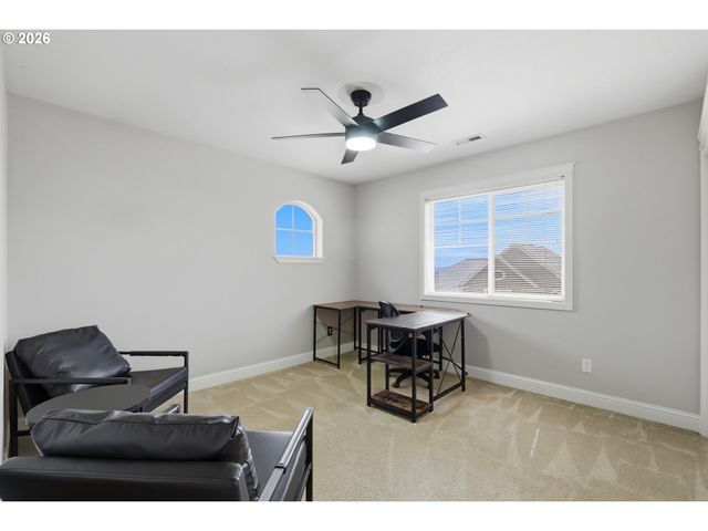 15655 Sw GREENFIELD Dr, Portland, OR 97224